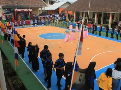 Gebyar Kreasi Al-Madani