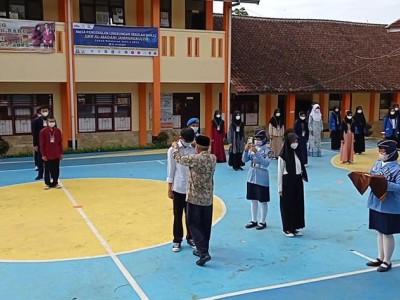 Masa Pengenalan Lingkungan Sekolah (MPLS)