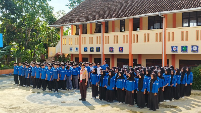 Pelepasan Peserta PRAKERIN 2025-2026 SMK AL-MADANI 