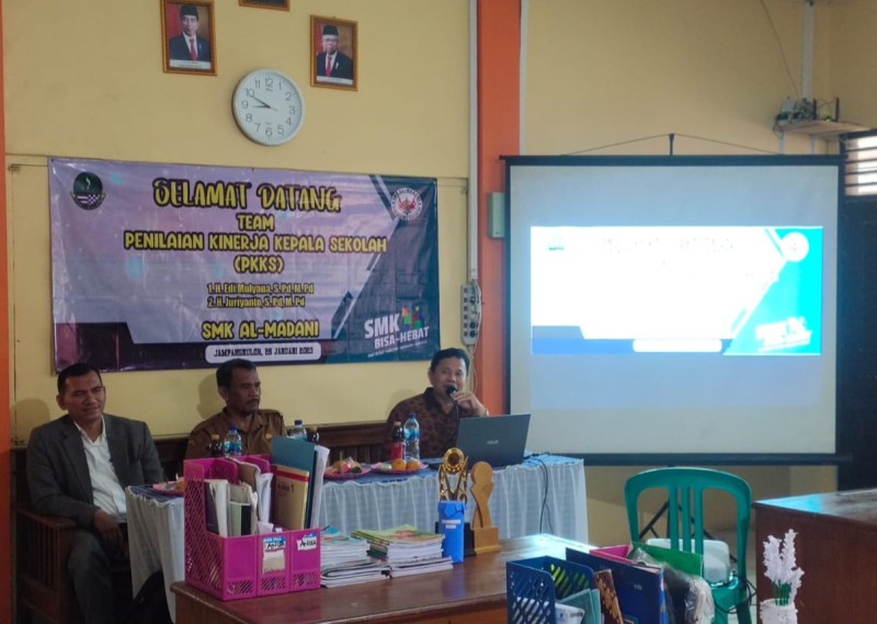 Penilaian Prestasi Kinerja Kepala Sekolah SMK Al-Madani